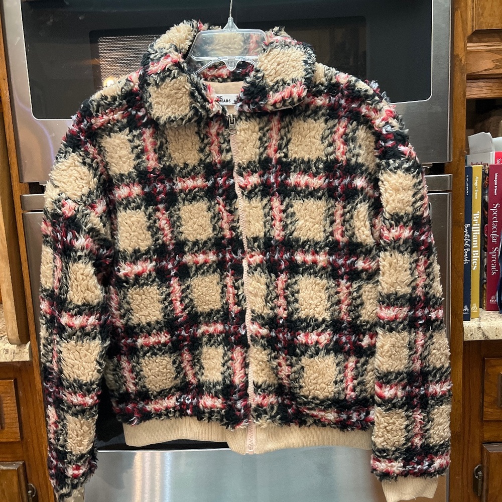 NWT Girls Sz. XL plaid Faux Fur Lamb Fuzzy Jacket.  By Epic Threads.